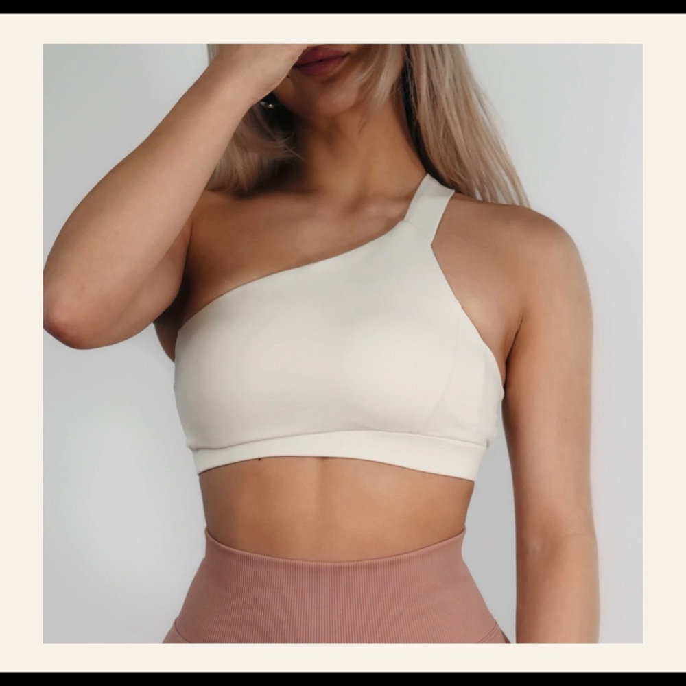 Off Shoulder Sports Bra